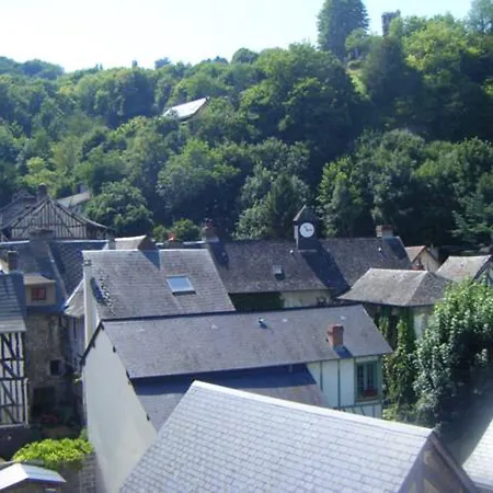 Logis - Hôtel&restaurant Le Bellevue Hotel 2*